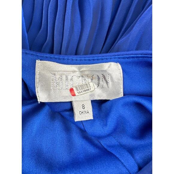 Mignon - Window Back Gown in Royal Blue - Picture 4 of 6